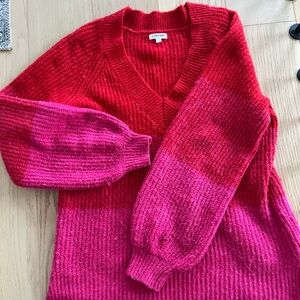 Reitmans Women's Two-Tone Red & Pink V-Neck Sweater